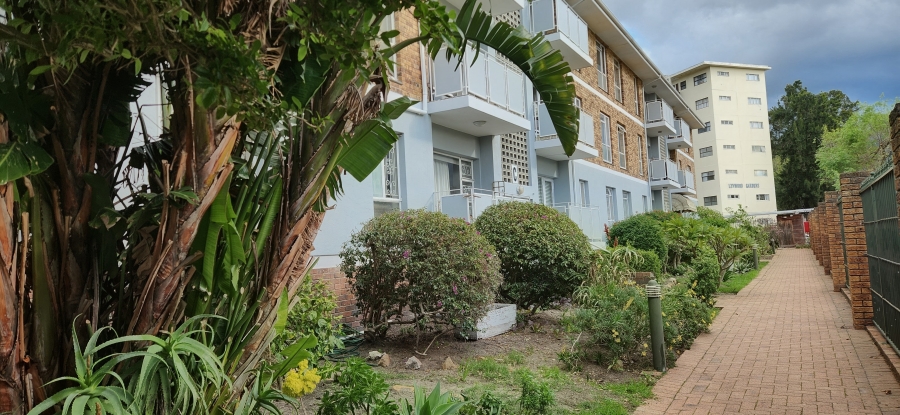To Let 2 Bedroom Property for Rent in Claremont Western Cape